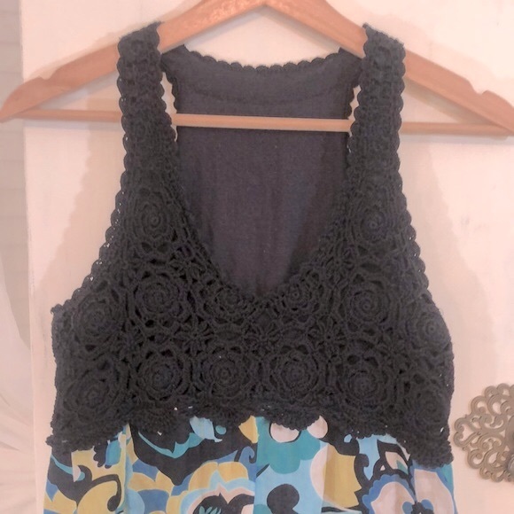 Crocheted Racerback Paisley Print Tank - Picture 2 of 12